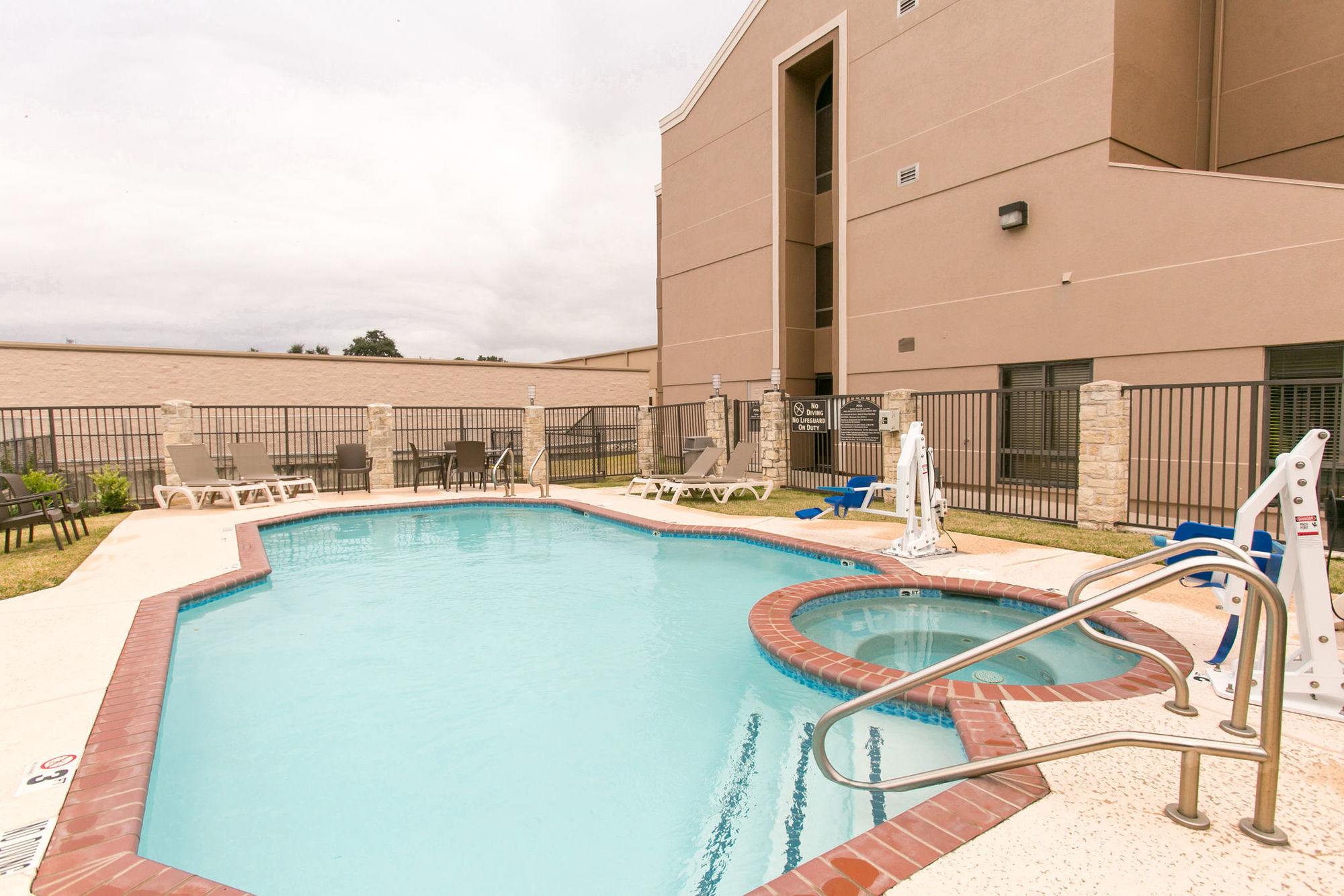 Comfort Suites Austin Nw Lakeline Съоръжения снимка