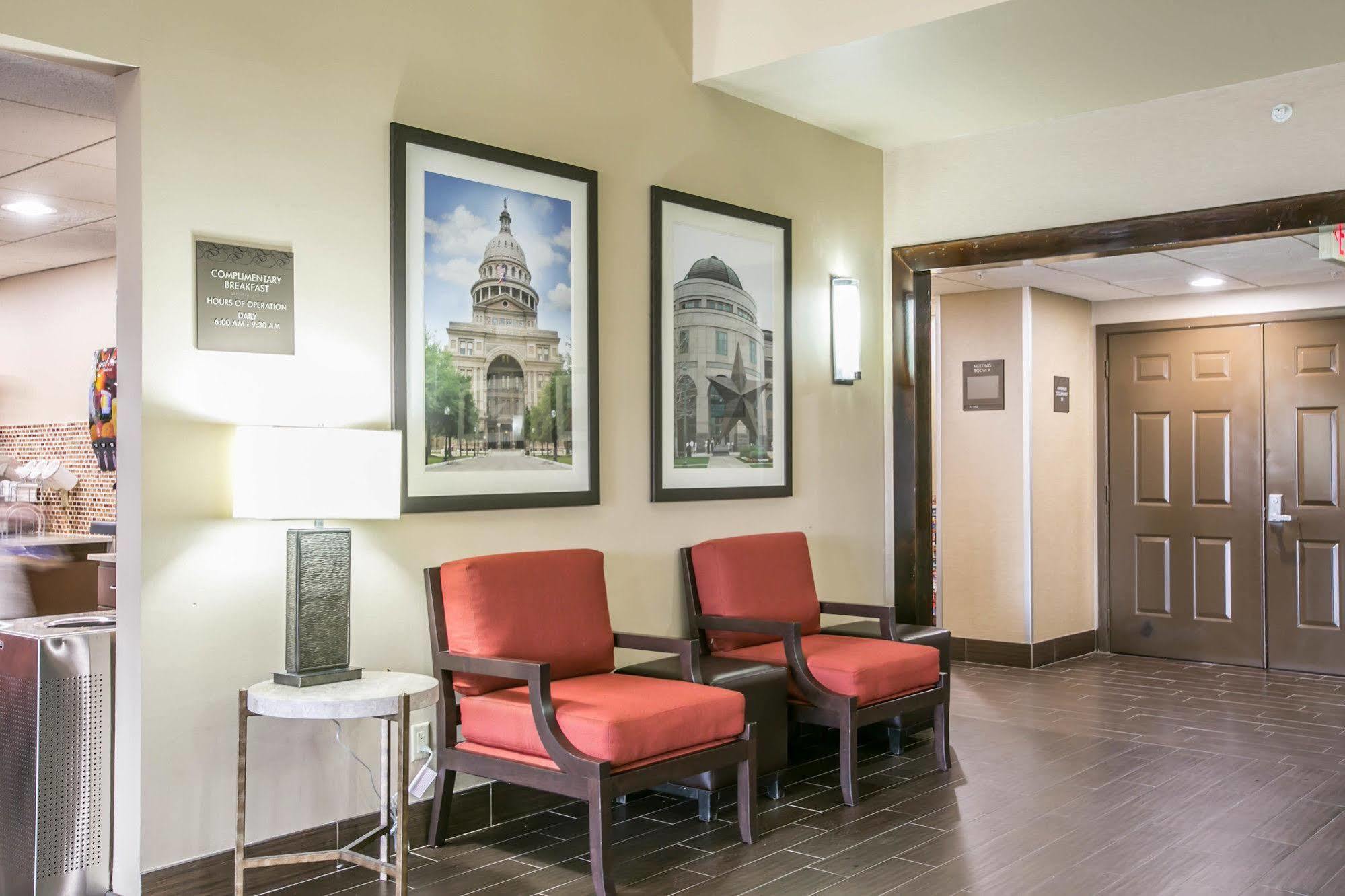 Comfort Suites Austin Nw Lakeline Екстериор снимка